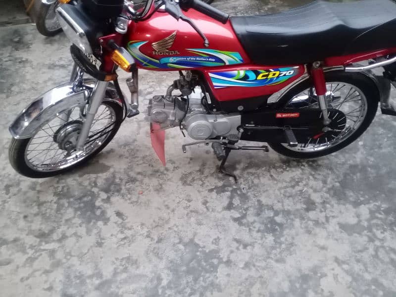 Honda cd70 lush condtion hy numr lga hua hy 1