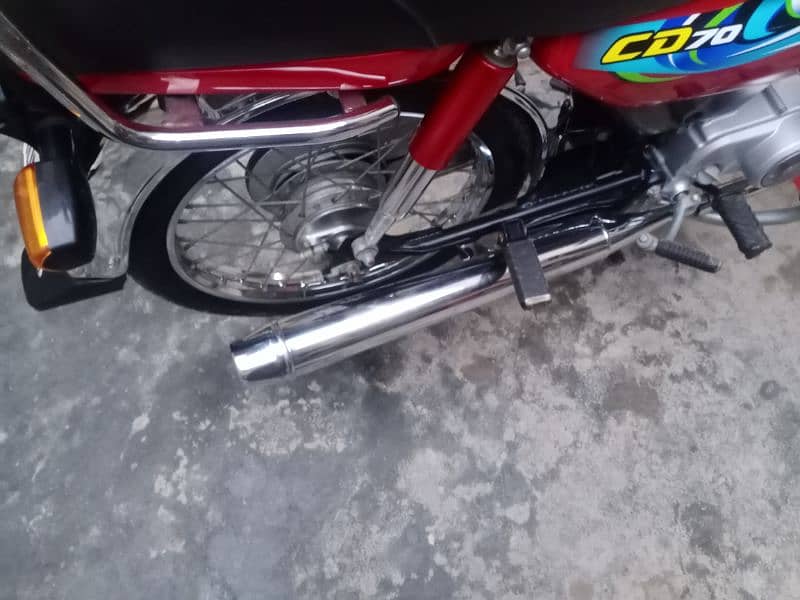 Honda cd70 lush condtion hy numr lga hua hy 3