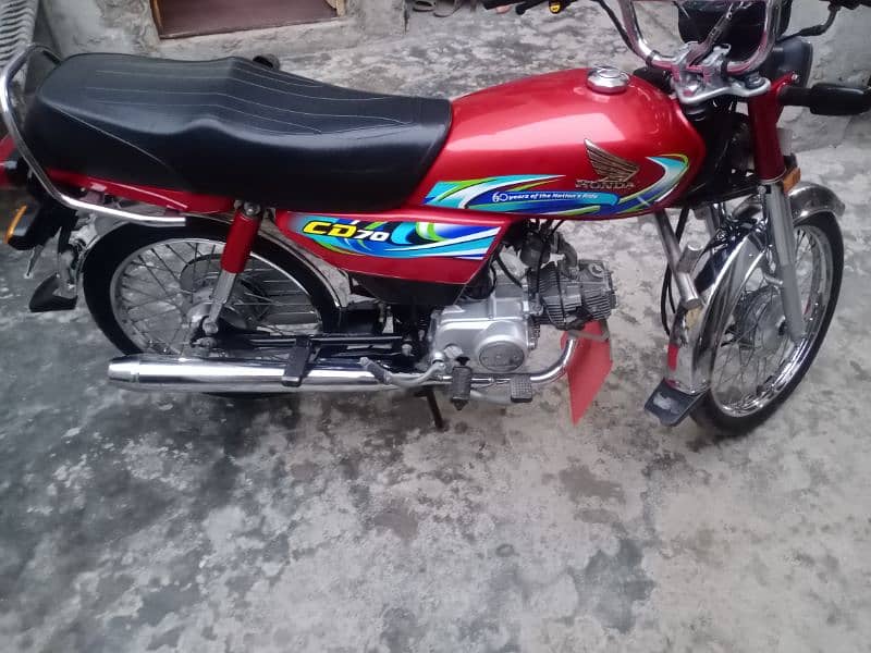 Honda cd70 lush condtion hy numr lga hua hy 6