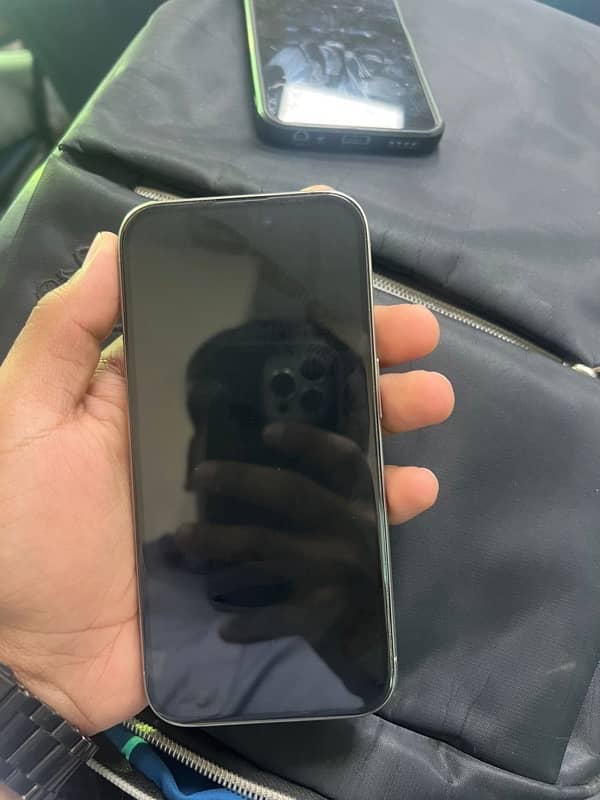 iphone 15 pro official pta proved with box ,original cable 4