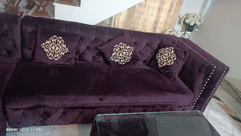 7 seater sofa with center table 2