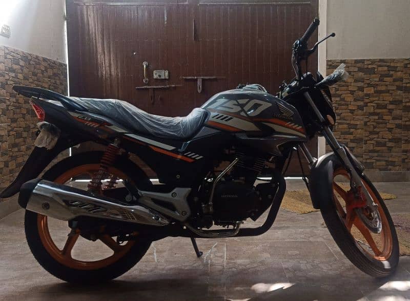 HONDA CB 150F SPECIAL EDITION FOR SALE 1