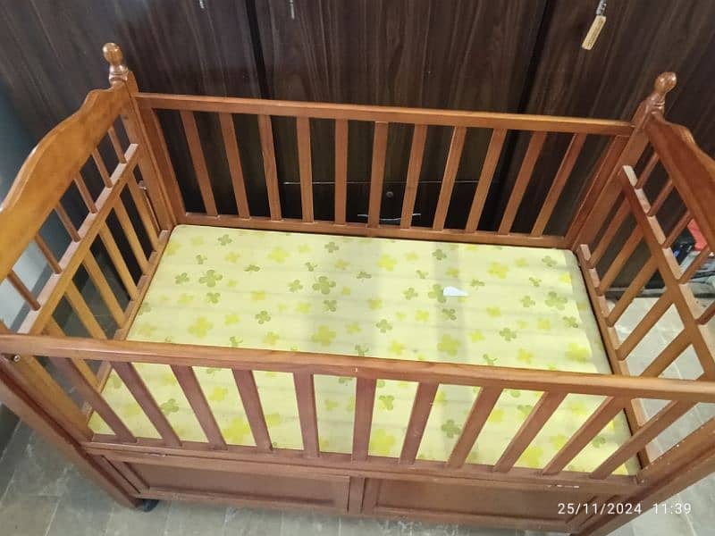 BABY COT 0