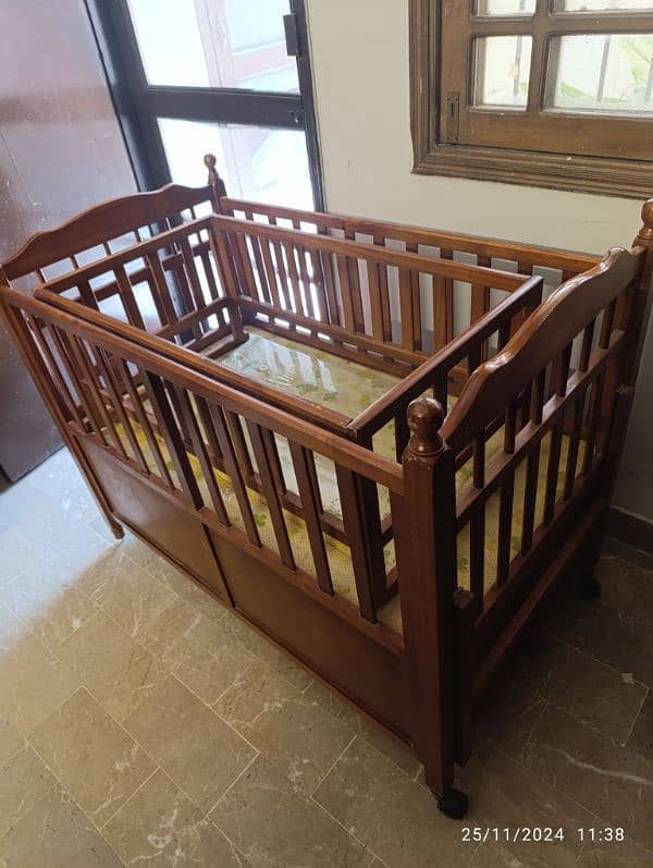 BABY COT 6