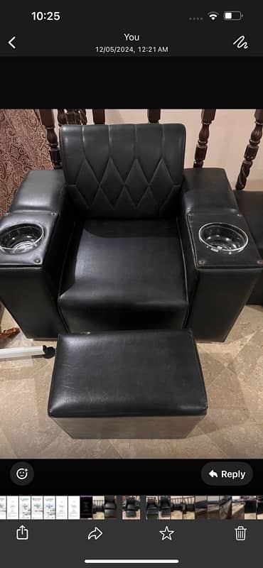 MANI PEDI SOFA IN HALF PRICE 1