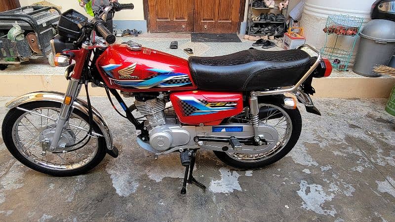 Honda CG 125 2024 4