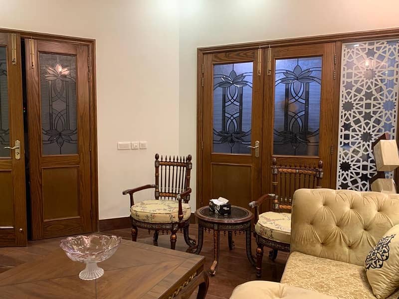 Ten Marla Furnished House in Bahria Town Lahore 8