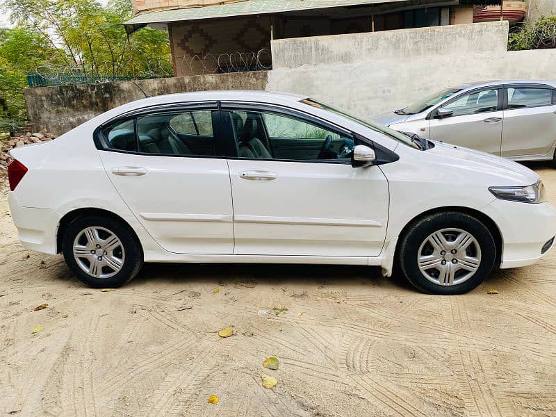 BUMMER TO BUMPER GENUION HONDA CITY MANUAL FIRST OWNER 10