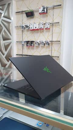 Gaming laptop RAZER BLADE RZ09-02 CORE i7 8TH GEN 8/512, 8gb gtx1070