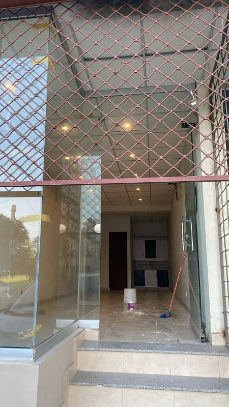 600 Sq-Ft Ground Floor Office in Bahria Town Lahore 3