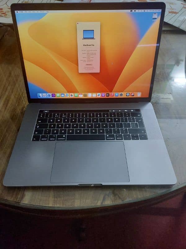 Macbook Pro 1