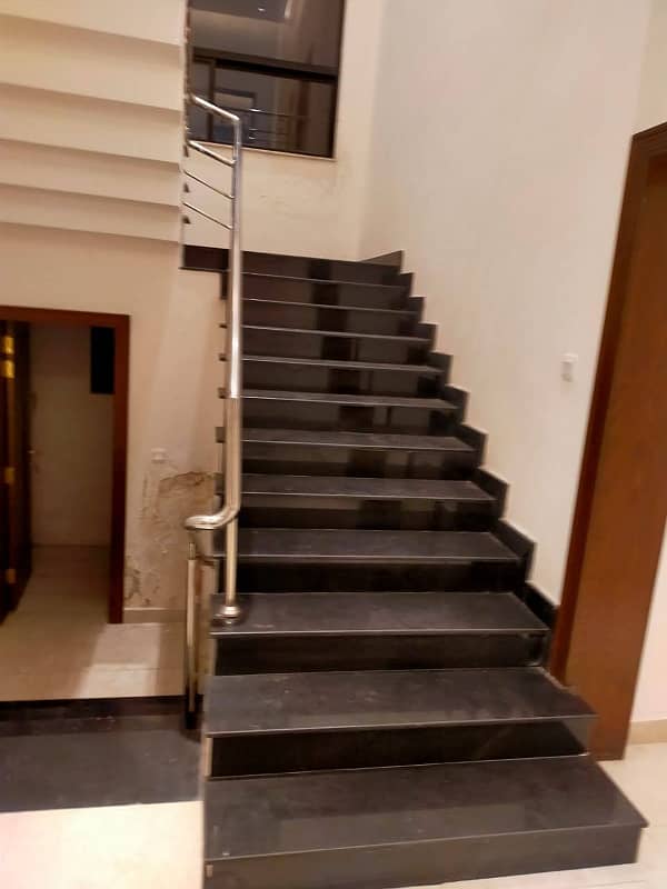 33-Marla Meadows Villa in Bahria Town Lahore 12