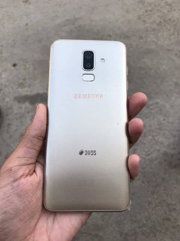 Samsung Galaxy J8 plus 0