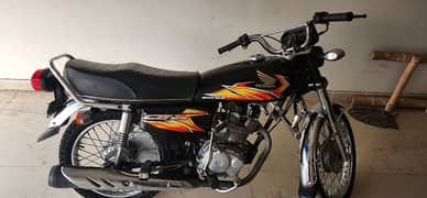 Honda 125 in prestige condition