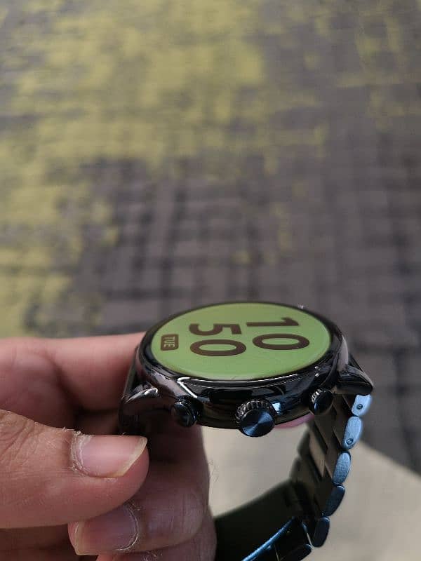 zero royale smartwatch almost new 6