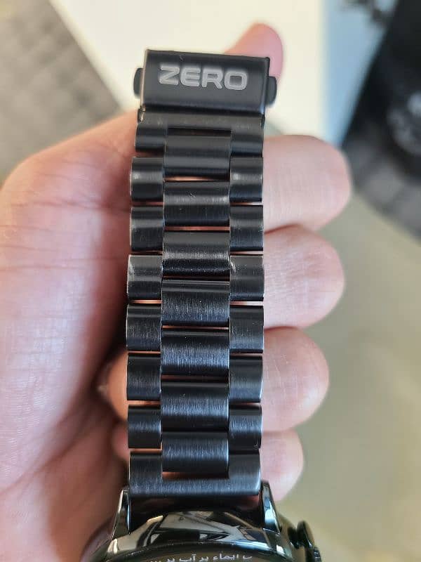 zero royale smartwatch almost new 10