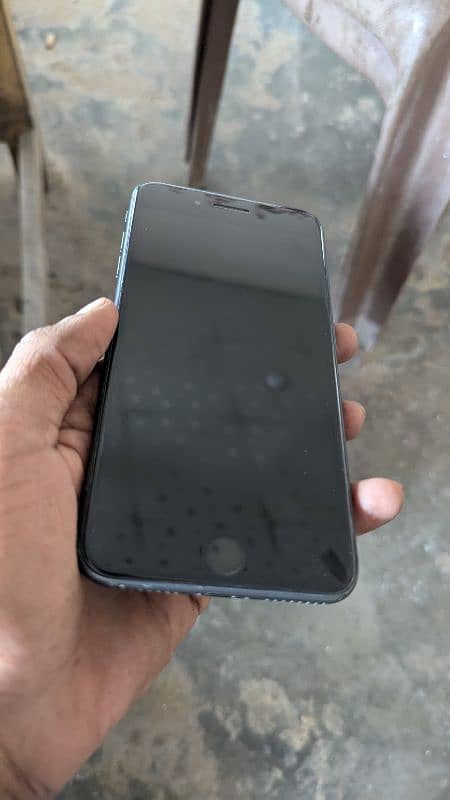 iphone 8 plus non pta condition 10/8 finger print true ton all working 1