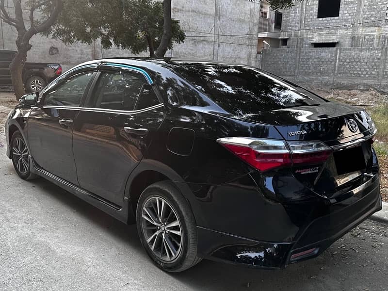 Toyota Corolla Altis 2020 1