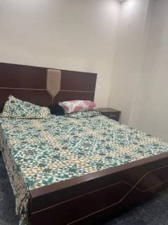 Bed set for sale  Sale Price: 60k Condition : 9/10