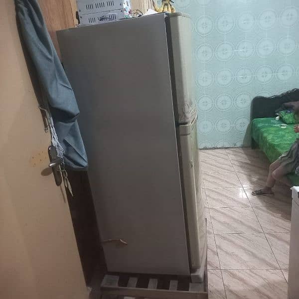 Two refrigerators medium size in best condition 9