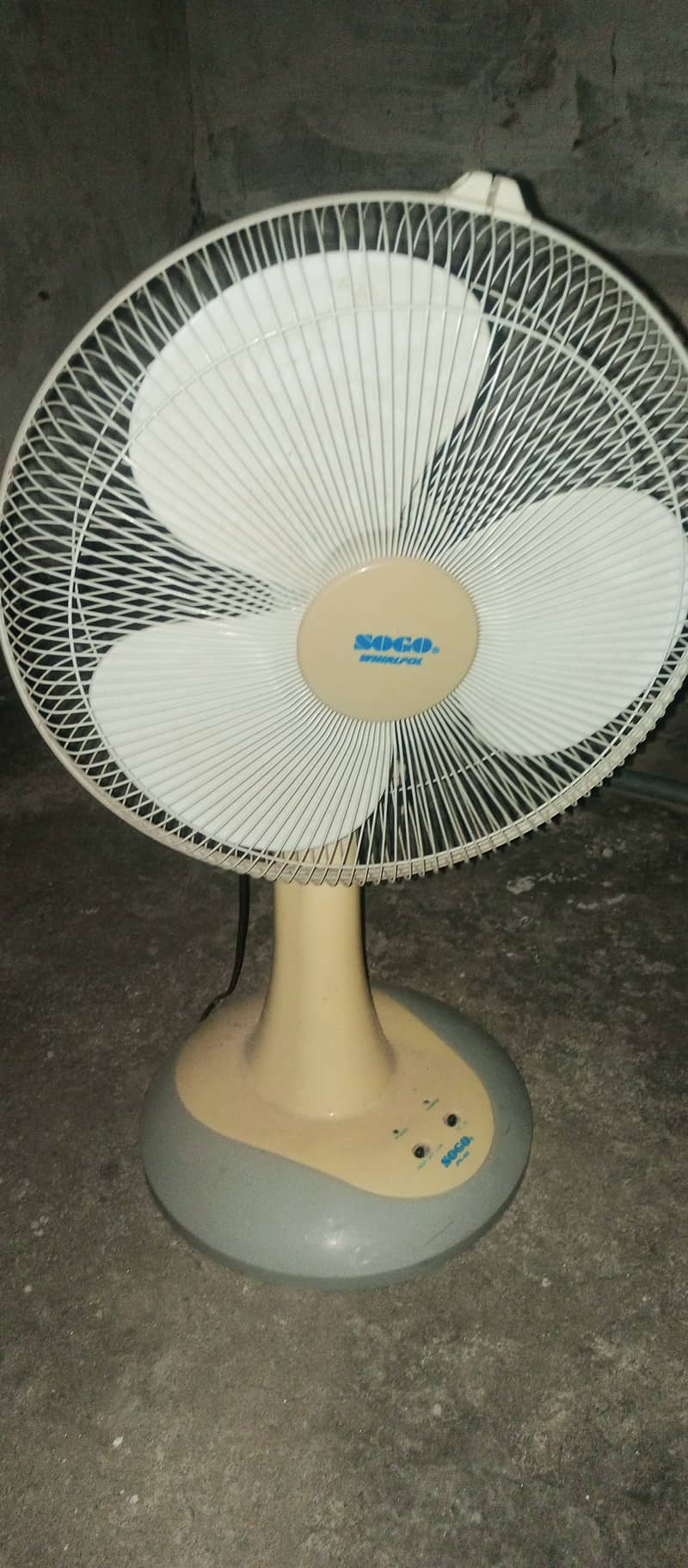 Sogo Rechargable fan 0