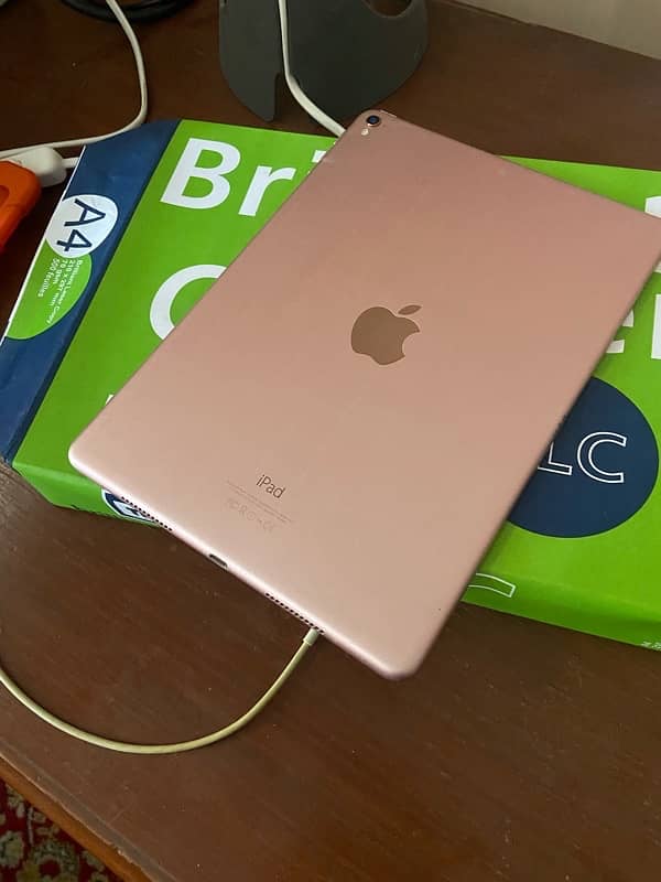 Apple IPAD PRO 9.7 128 gb rose gold 0