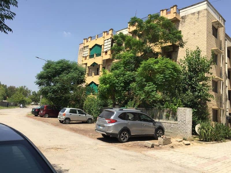 2339suqerfet flat avelebal far sale 3