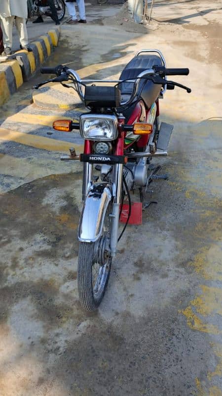 Honda CD 70 2023 2