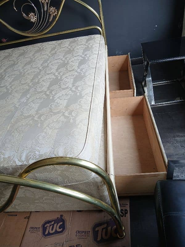 Brass bed imported England company 6