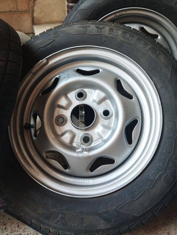 13 inch rim and tyre original cultus rims 1