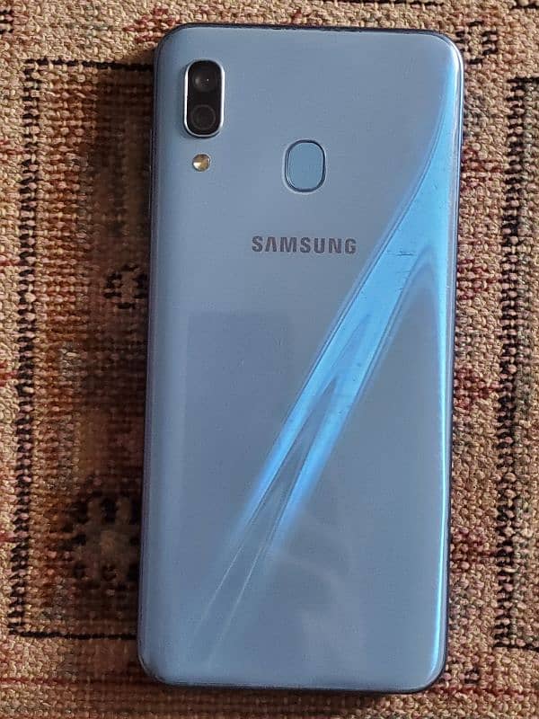 Samsung A30 1