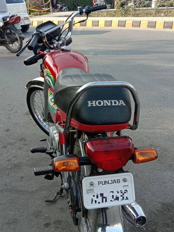 honda cd70 22/23 model 3