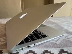 Macbook Air urgent 4sale