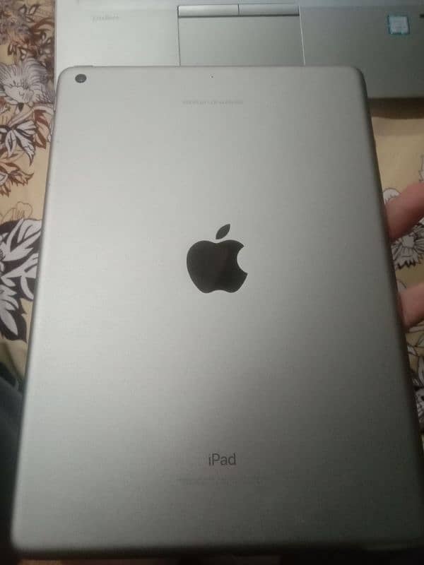 Apple Ipad 5th generation 3