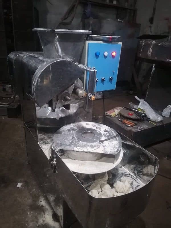 Flour divider machine /Atta pera machine / Flour mixer / Roti plant 4