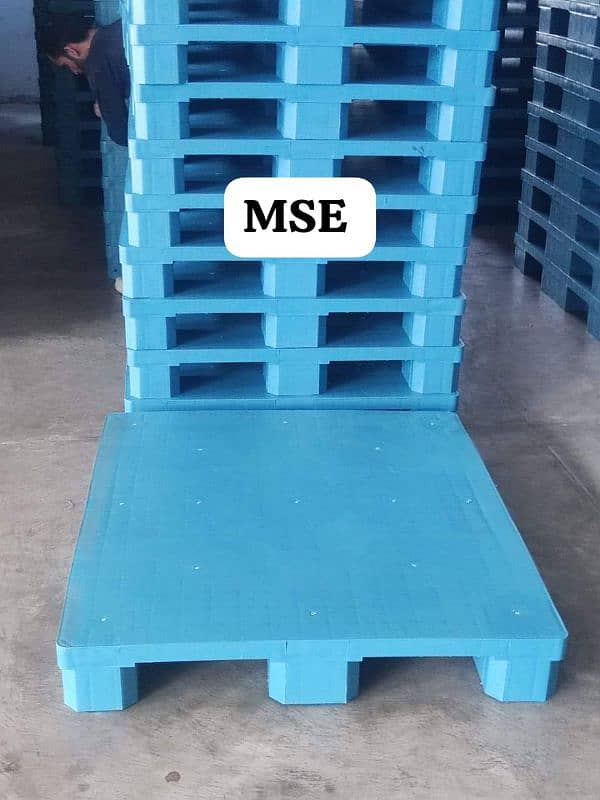 Heavy duty plastic pallet | Industrial imported storage pallets sale 3