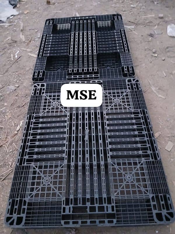 Heavy duty plastic pallet | Industrial imported storage pallets sale 9