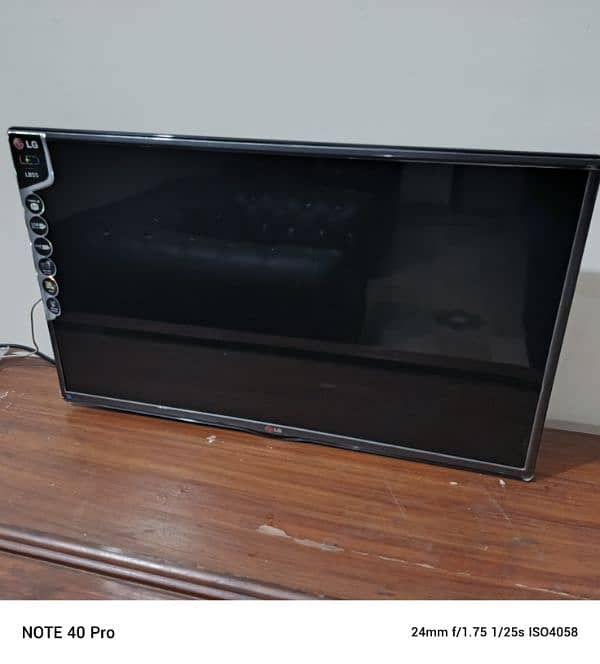 Home used 32" original Lg led in boxbpack condition. 1