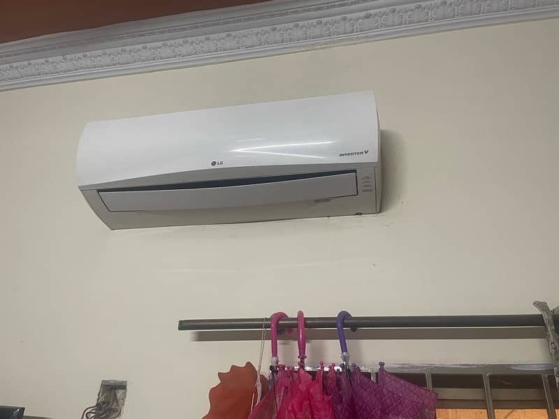 LG Inverter AC 1.5 ton 1