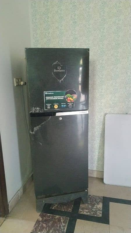 Dawlance medium size chrome edition energy saver fridge for sale 1