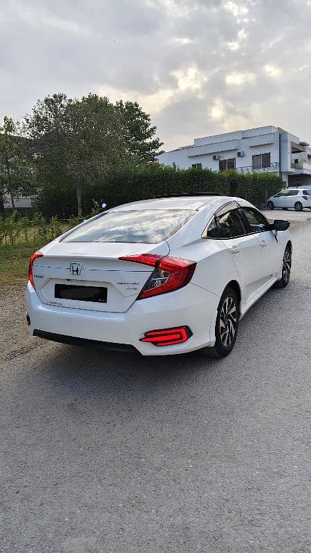 Honda Civic Oriel 2017 4