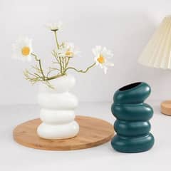 Plastic Spiral White Vase, Nordic Style Creative Flower Vase