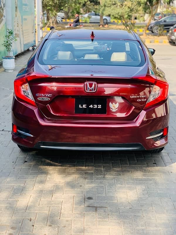 Honda Civic Oriel 2019 6