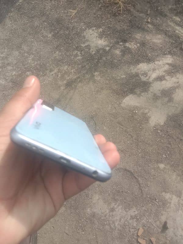 Vivo y20 panel change without box and charger in Havelian 3