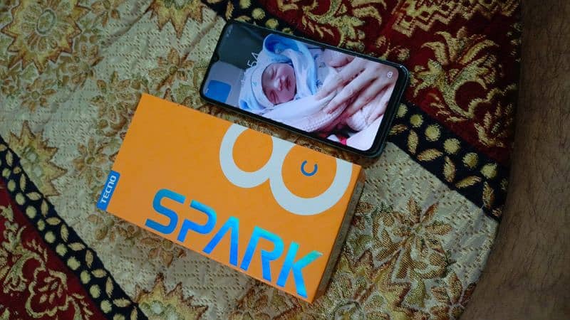 Tecno Spark 8c. 4/128 0