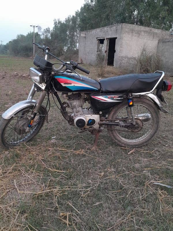 125 2016 model lo aur chalao 0