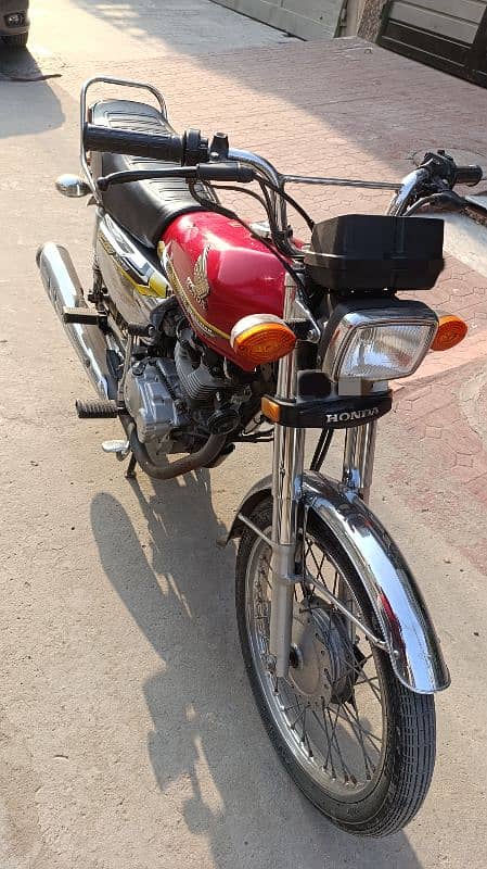 Honda CG 125 special eddition 4