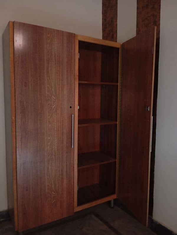 fancy Morden wardrobe for sale 6