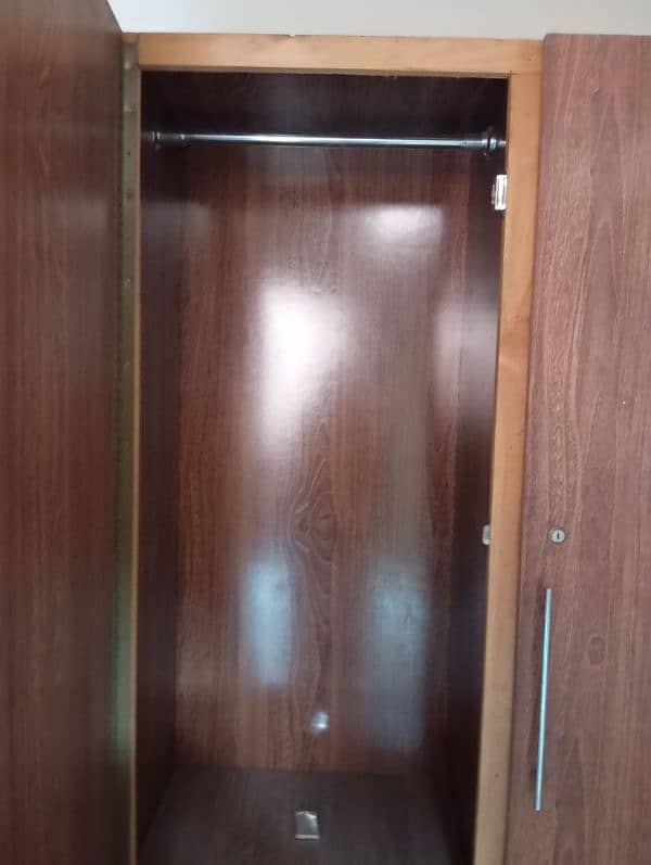 fancy Morden wardrobe for sale 11