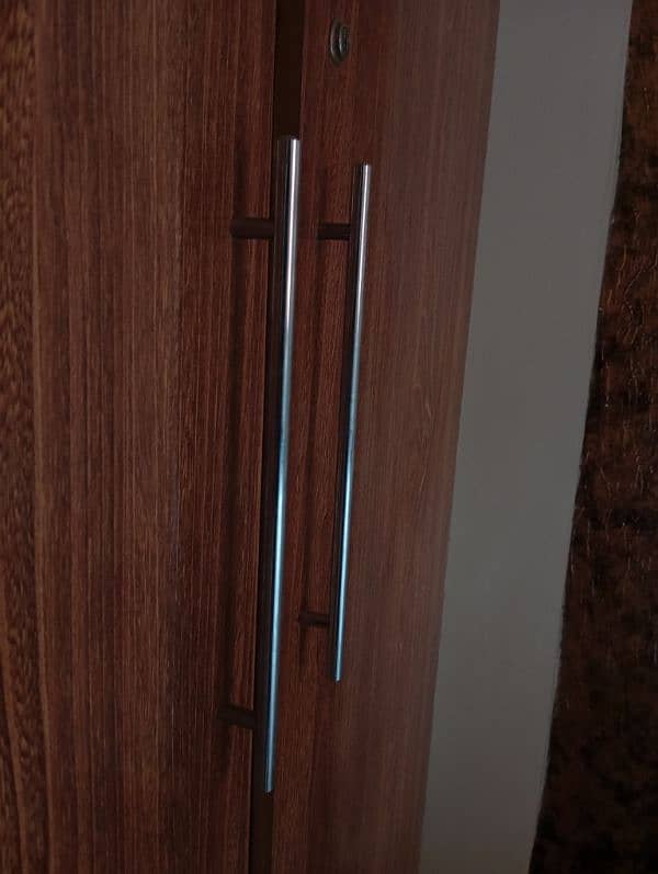 fancy Morden wardrobe for sale 16